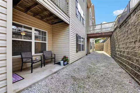 Exterior - 313 Bramblett Hls, O'fallon, MO 63366 photo 4 of 5