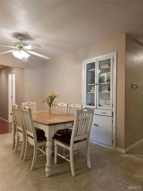 Dining - 19 E 11th St, Washington, MO 63090 photo 1 of 3