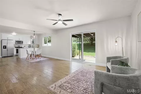 Living - 2646 Vortex Dr, Saint Louis, MO 63129 photo 4 of 5