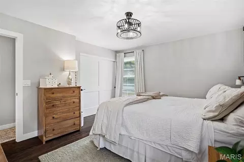 Bedroom - 705 Stone Canyon Dr, Ballwin, MO 63021 photo 2 of 8