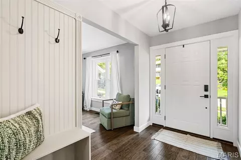 Entry Way - 705 Stone Canyon Dr, Ballwin, MO 63021 photo 1 of 6