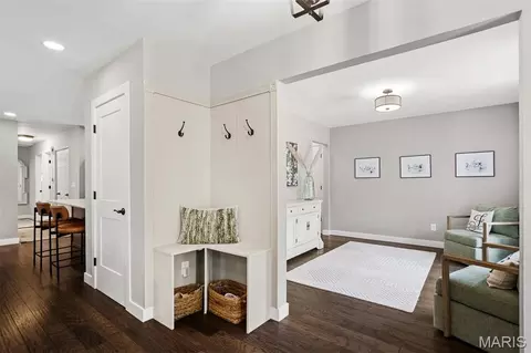 Entry Way - 705 Stone Canyon Dr, Ballwin, MO 63021 photo 2 of 6