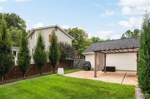 Exterior - 705 Stone Canyon Dr, Ballwin, MO 63021 photo 7 of 10