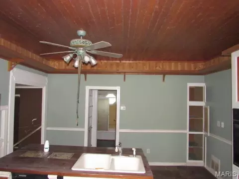 Entry Way - 603 Mill St, Kane, IL 62054 photo 1 of 1
