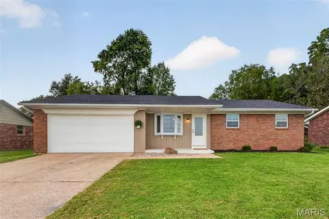 Exterior - 171 N Nike St, Hecker, IL 62248 photo 2 of 10