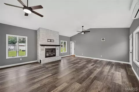 Living - 171 N Nike St, Hecker, IL 62248 photo 2 of 5