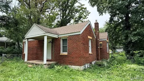 10151 Clairmont Dr, Saint Louis, MO 63136