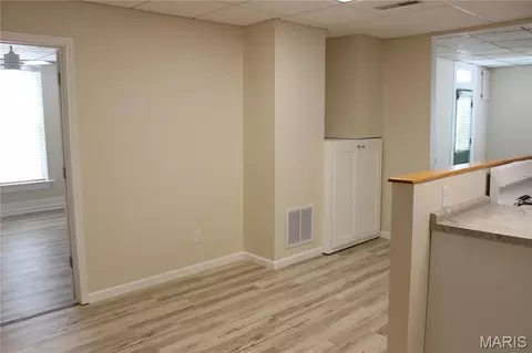 205 Georgia St, Perry, MO 63462 photo 11