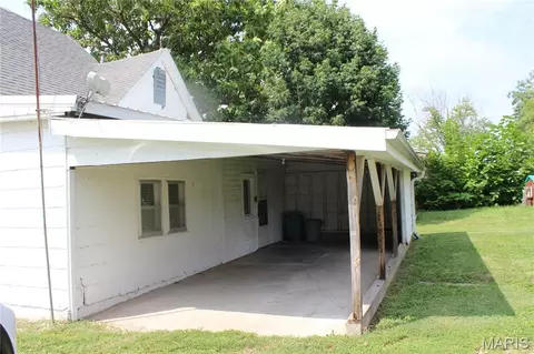 205 Georgia St, Perry, MO 63462 photo 13