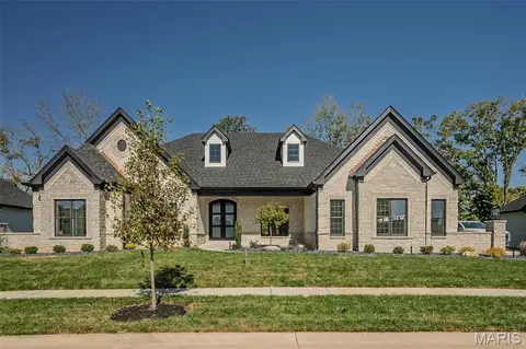 753 Silver Buck Ln, Chesterfield, MO 63005