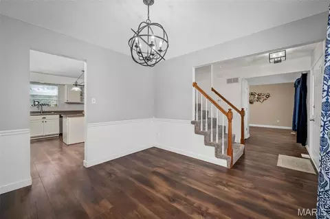 Entry Way - 120 Bromley Ct, O'fallon, MO 63368 photo 2 of 3