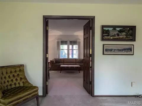 Entry Way - 11 Dax Ct, Bridgeton, MO 63044 photo 2 of 5