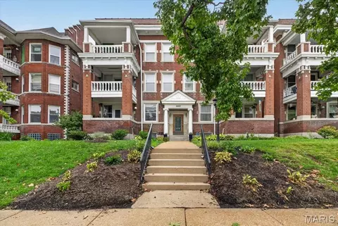5553 Waterman Blvd #3E, Saint Louis, MO 63112