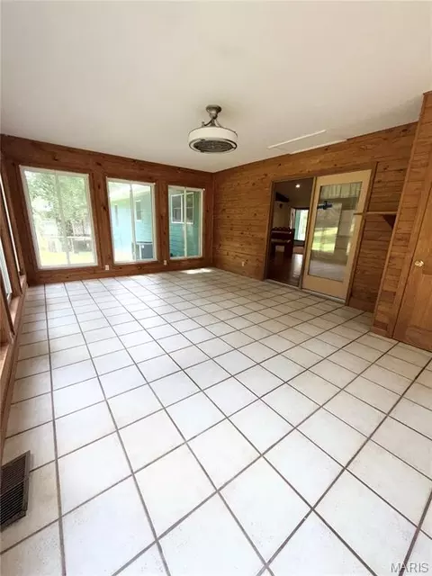 Exterior - 10950 Harris Ct, Rolla, MO 65401 photo 3 of 18