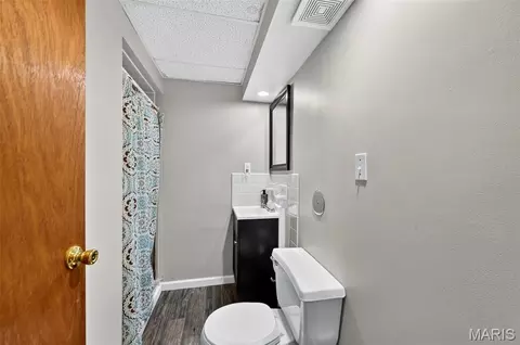 Bath - 204 Appletree Ct, Arnold, MO 63010 photo 3 of 4