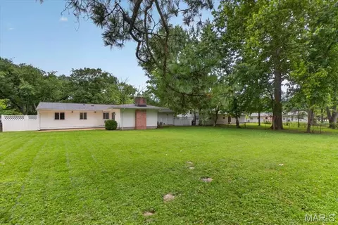 Exterior - 309 Spring Meadows Dr, Manchester, MO 63011 photo 5 of 5