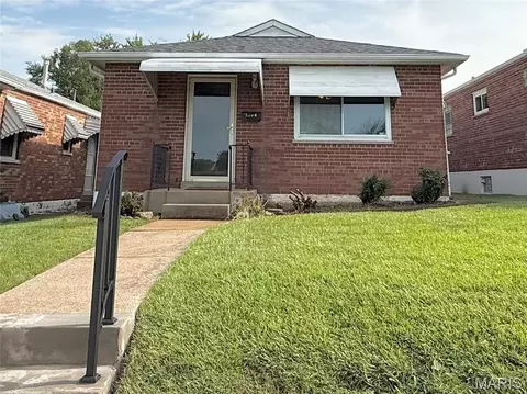 5208 Fyler Ave, Saint Louis, MO 63139