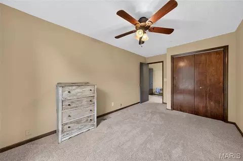 Bedroom - 120 Cedar Ln, Hermann, MO 65041 photo 7 of 9
