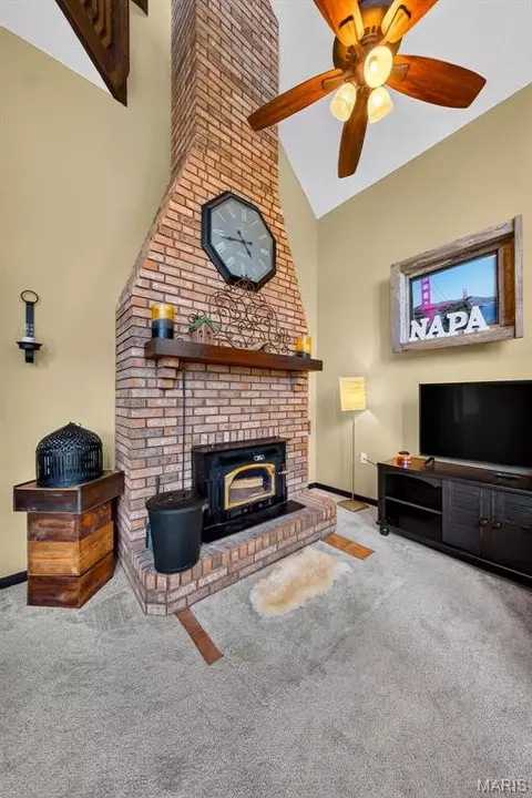 Living - 120 Cedar Ln, Hermann, MO 65041 photo 5 of 6