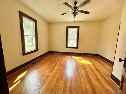 419 N Cedar St, O'fallon, IL 62269 photo 4