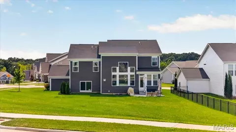 Exterior - 401 Burnley Dr, O'fallon, MO 63368 photo 6 of 6
