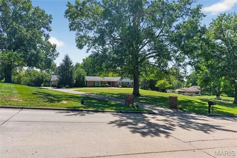 Exterior - 948 Donna Dr, Jackson, MO 63755 photo 10 of 23