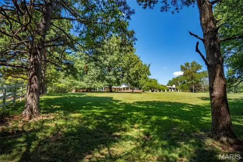 Exterior - 948 Donna Dr, Jackson, MO 63755 photo 16 of 23