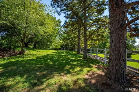 Exterior - 948 Donna Dr, Jackson, MO 63755 photo 14 of 23