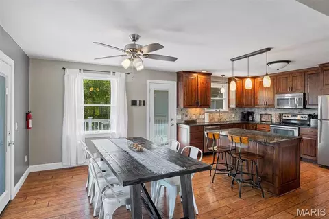 Dining - 518 W 7th St, Hermann, MO 65041 photo 2 of 5