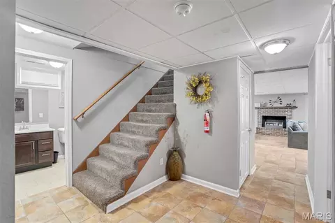 Entry Way - 518 W 7th St, Hermann, MO 65041 photo 4 of 4
