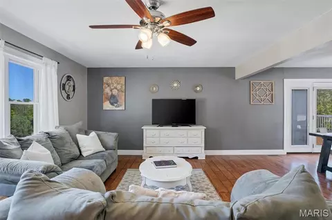 Living - 518 W 7th St, Hermann, MO 65041 photo 2 of 3