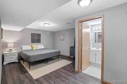 Bedroom - 518 W 7th St, Hermann, MO 65041 photo 12 of 15