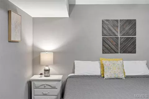 Bedroom - 518 W 7th St, Hermann, MO 65041 photo 13 of 15