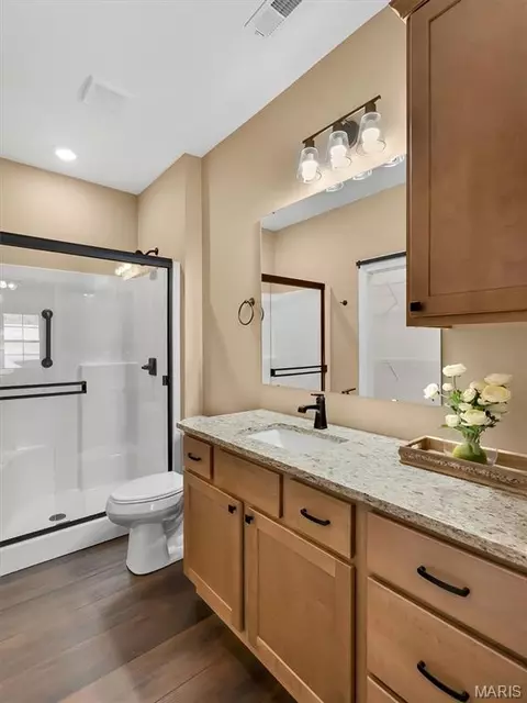 Bath - 131 Stone Ledge Dr, Saint Clair, MO 63077 photo 1 of 2