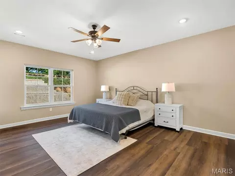 Bedroom - 131 Stone Ledge Dr, Saint Clair, MO 63077 photo 2 of 3