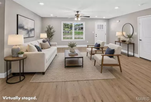 Living - 5421 Flatrock Trce, Jackson, MO 63755 photo 2 of 3