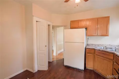 Entry Way - 5714 Pamplin Pl, Saint Louis, MO 63136 photo 1 of 2