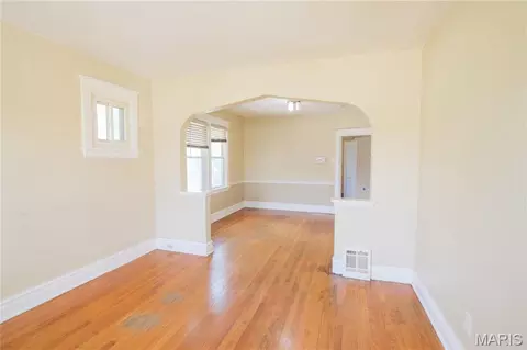 Living - 5714 Pamplin Pl, Saint Louis, MO 63136 photo 1 of 3