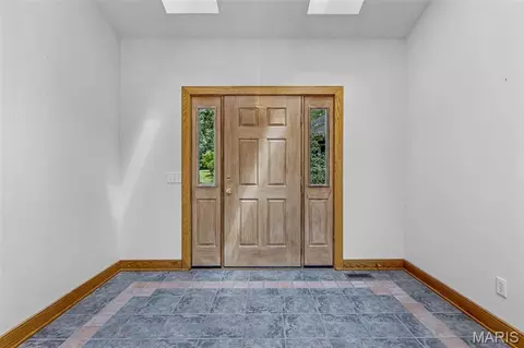 Entry Way - 744 Mound Rd, Festus, MO 63028 photo 1 of 4