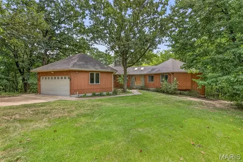 Exterior - 744 Mound Rd, Festus, MO 63028 photo 3 of 10
