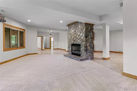 Living - 744 Mound Rd, Festus, MO 63028 photo 6 of 8