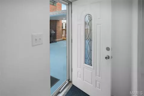 Entry Way - 111 Main St E, Grafton, IL 62037 photo 2 of 3