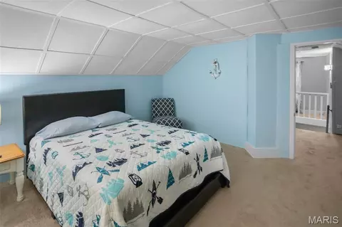 Bedroom - 111 Main St E, Grafton, IL 62037 photo 5 of 17