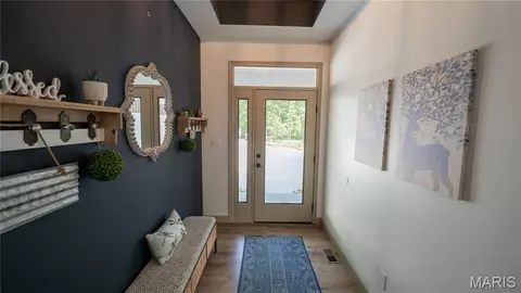 Entry Way - 1077 Bell Rd, Wright City, MO 63390 photo 2 of 5