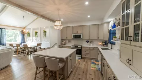 Kitchen - 1077 Bell Rd, Wright City, MO 63390 photo 4 of 4