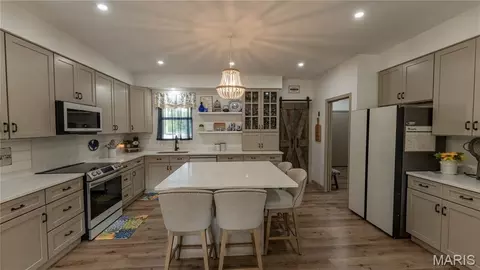 Kitchen - 1077 Bell Rd, Wright City, MO 63390 photo 1 of 4