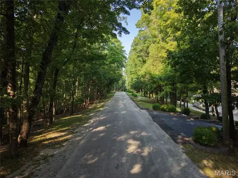 000 Fairfield Valley Rd, Pacific, MO 63069 photo 2