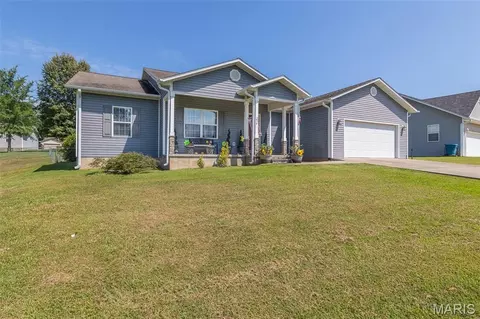 234 Murfield Dr, Poplar Bluff, MO 63901