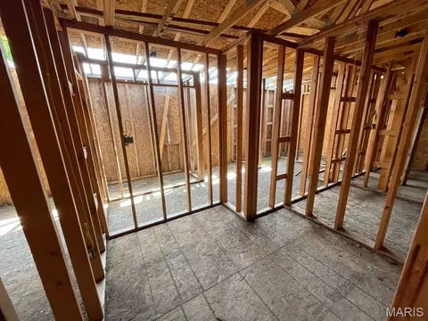 Entry Way - 732 Seagate Dr, O'fallon, IL 62269 photo 7 of 8