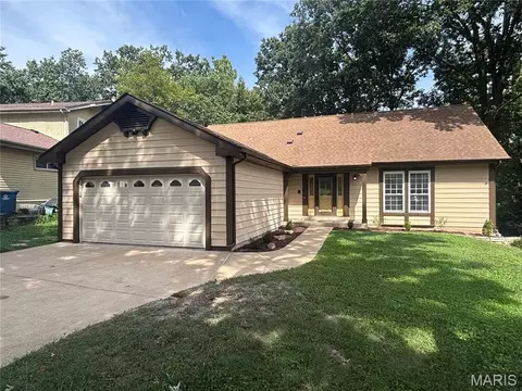 Exterior - 754 Carman Woods Dr, Manchester, MO 63021 photo 1 of 4